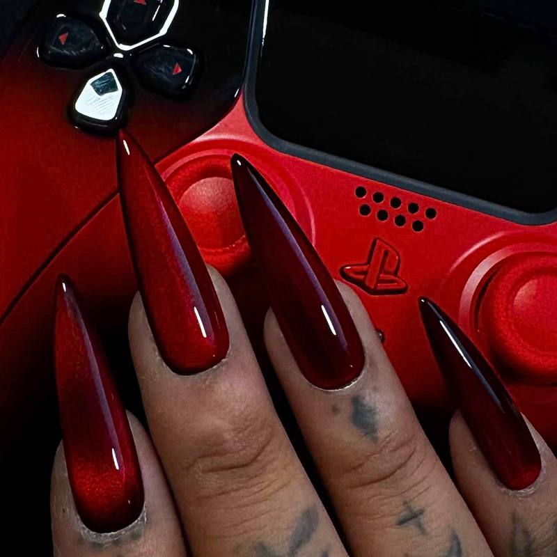 Laukinailz x Playstation